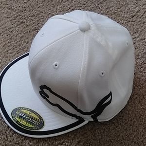 Used Mens Puma hat Sz 6 7/8s to 7 1/4th